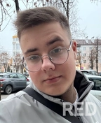 Фото специалиста по созданию сайта - Попов Максим
