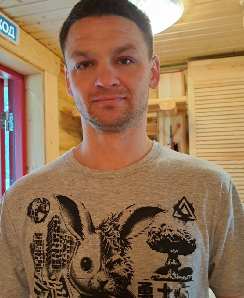 Фото мастера по демонтажу натяжных потолков - Гурский Алексей