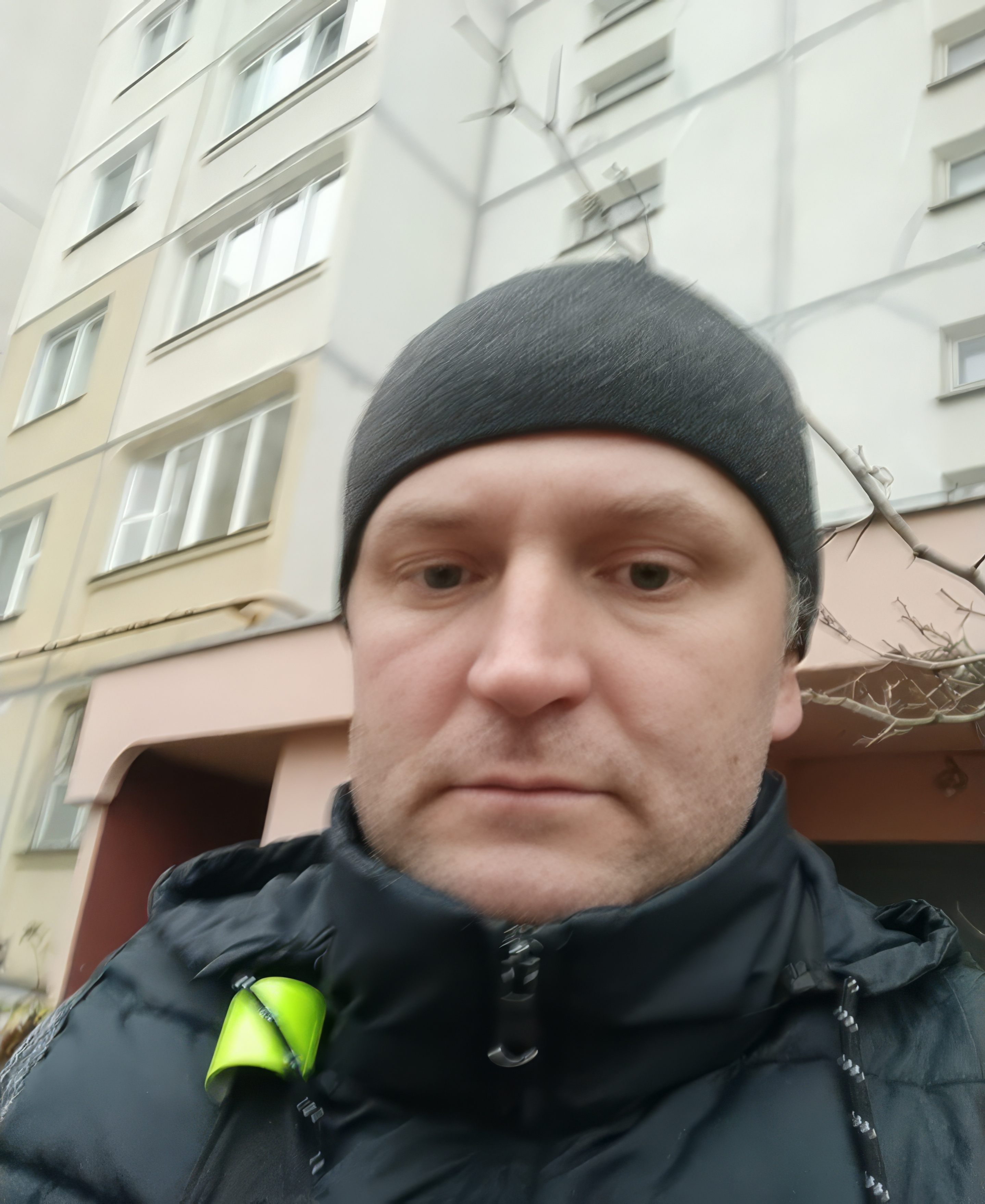 Фото мастера по перевешиванию двери холодильника - Юркевич Геннадий