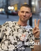 Фото мастера по установке ревизионного люка под плитку - Костюк Вячеслав
