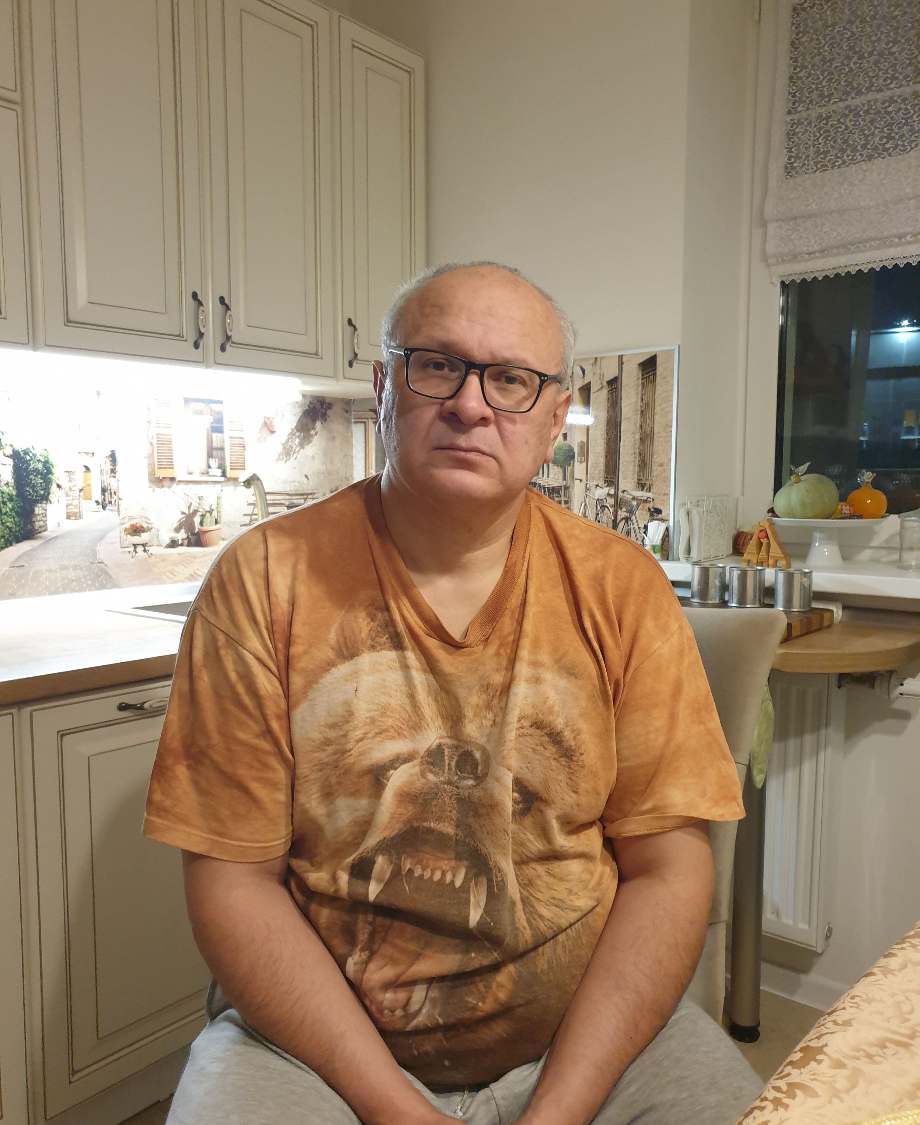 Фото мастера по ремонту дверных ручек - Балванович Владимир