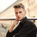 Фото специалиста по обработке фотографий - Бадраков Валентин
