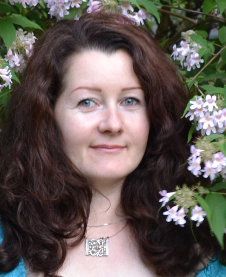 Фото специалиста по разработке фирменного стиля - Василенко Елена