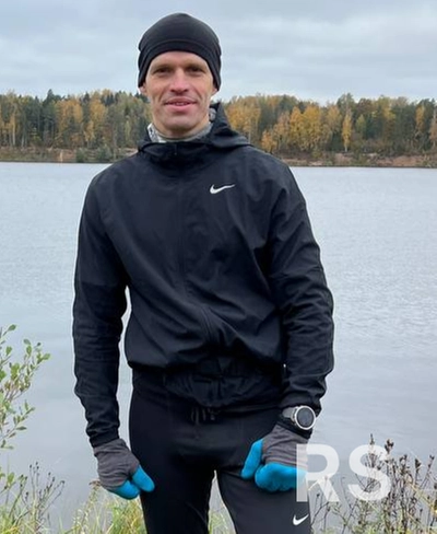 Erkaklar fohishani qopol sikayotgan surati