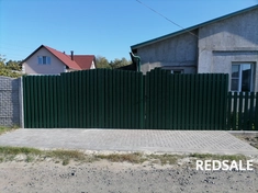 Были произведены такие работы как: демонтаж старого забора, замеры, подбор материала, подгонка. Все нюансы на месте обсудили. Смета составлена бесплатно.
