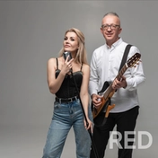 Солистка акустического дуэта ALMARI DUO.