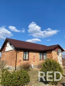 Произведена полная замена кровли, установка свесов и водосточной системы.