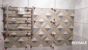 Плиточные работы в ванной комнате. Плитка от салона kerama marazzi с проектом раскладки. 