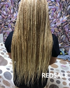 Микросенегальские косы,комплект изготовлен в ручную.
Вес до 600 гр.
Материал многоразовый 
Время плетения 4ч