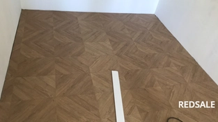 Укладка ламината, линолеума и других покрытий, установка плинтуса