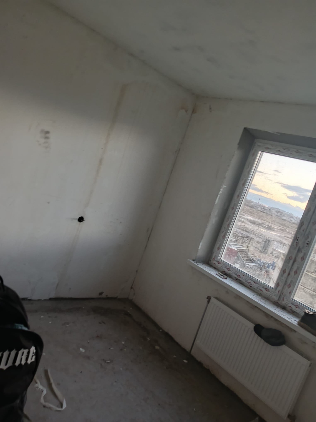 Шпаклёвка стен чистовая под поклейку обоев.