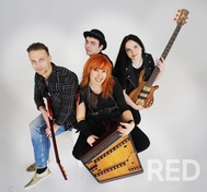 Юлия Глебова & бэнд "Час Speak". Яркая рок-группа, запоминающаяся сильным женским вокалом и постоянным участием цимбал в аранжировках песен и инструменталов. Авторские песни, инструментальные обработки классики, фолка, мировых хитов. Праздники, концерты.