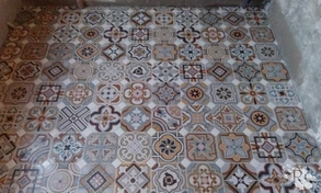 Укладка плитки на пол кухни, плитка 30х30 см