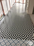 Укладка плитки на пол лоджии