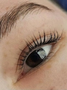 Ботокс ресниц.Ресницы становятся более упругими и объёмными.Лечение ресниц после наращивания.