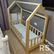 Кроватка детская на заказ по эскизам заказчика.