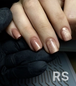 Комбинированный маникюр. Укрепление гелем с покрытием гель-лак "кошачий глаз".