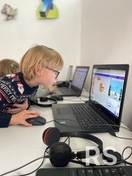 Обучение детскому программированию в scratch.