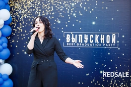 Для создания качественных снимков использовались профессиональные камеры с различными объективами и световое оборудование.