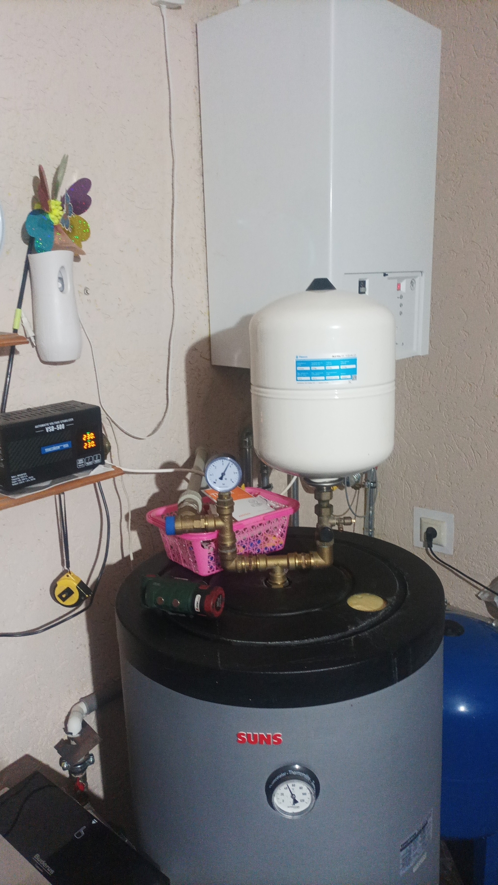 Газовый котёл Buderus, 24 кВт, одноконтурный, и бак косвенного нагрева, 120 л.