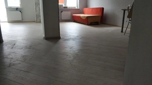 Укладка ламината рисунок под плитку, студия 36 кв. м