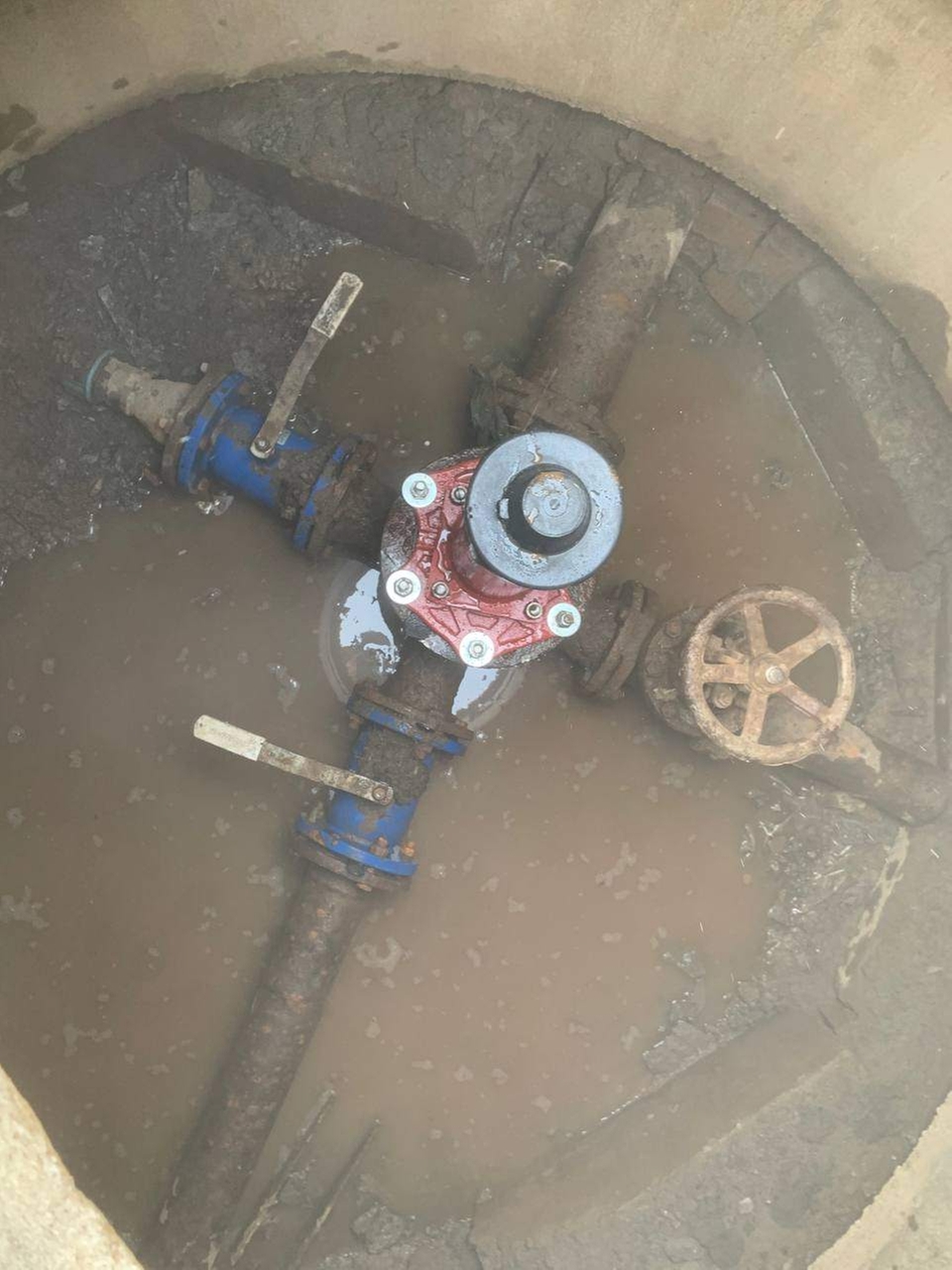 Замена гидрантов в одной воинской части Минск.