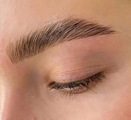 Долговременная укладка бровей с окрашиванием.Даже непослушные брови будут выглядеть безупречно!