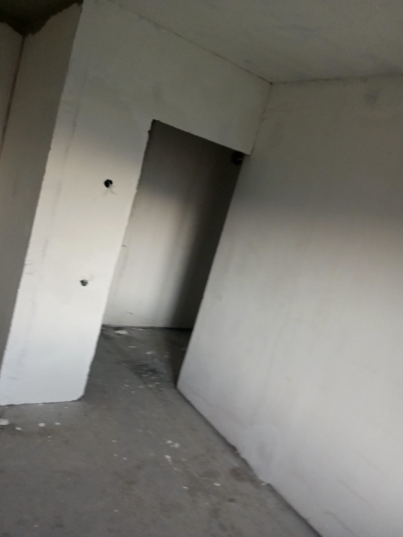 Шпаклёвка стен чистовая под поклейку обоев.