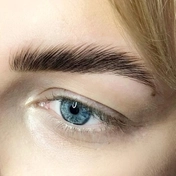 Ламинирование бровей, окрашивание, коррекция 