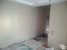 Поклейка обоев производства Италия