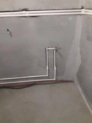 Подвод водопровода к ванне в штробе