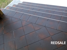 Укладка плитки на крыльце. Площадка по диагонали, ступени по прямой.