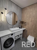 Сантехнические работы:
- Установка смесителя, унитаза, гигиенического душа, ванн и прочее.
- Перенос водорозеток.
- Подключение стиральных машин.
И многое другое.