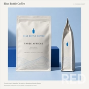 Blue Bottle Coffee: концепт упаковки кофе с чистой типографикой и синим акцентом. Личный редизайн, не заказ бренда. Визуализация, не фото тиража.