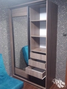 Сборка шкафа с выдвижными ящиками и зеркальной дверью