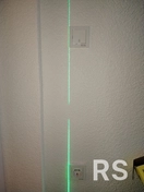 Выполнил чистовую установку розеток и выключателей после отделки. Штатная установка в существующие подрозетники, дополнительных работ не потребовалось. Все механизмы выровнены по уровню, рамки прилегают плотно.