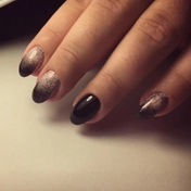 Коррекция наращивания с покрытием гель-лак