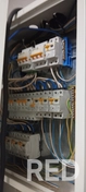 Сборка электрощитов: монтаж шкафа для кухни и потребителей.
Использовались автоматы, кабели и крепёжные элементы.