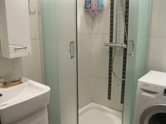 Укладка плитки в ванной с душевой