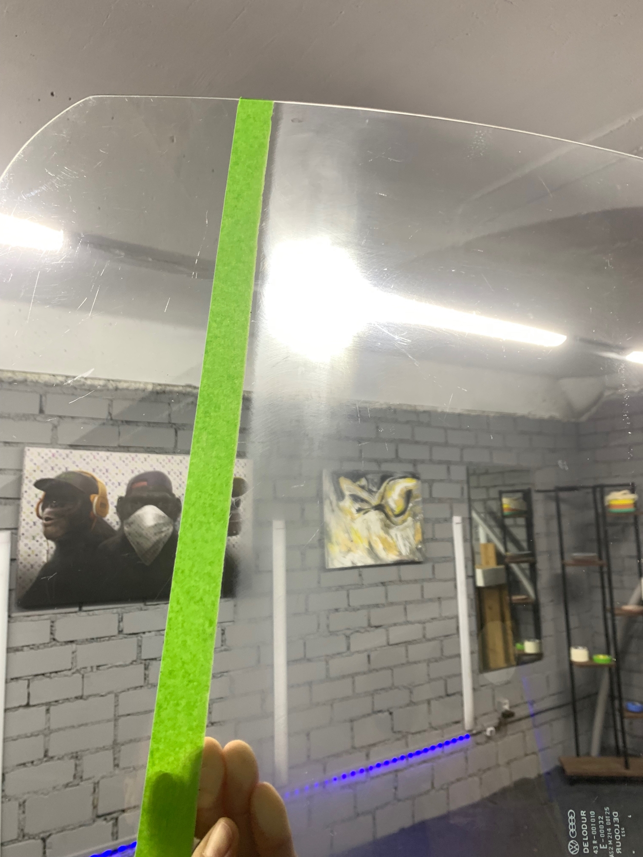 Выполнил шлифовку и полировку стекла. Фото для демонстрации качества работы.