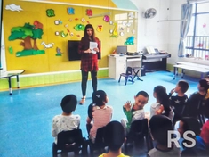 В 2018 г. преподавала английский язык в детском саду в Китае.